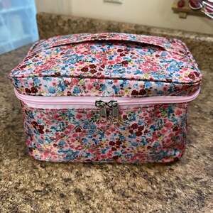 Calista Ion Hot Rollers Travel Set with Floral Case and 12 Rollers